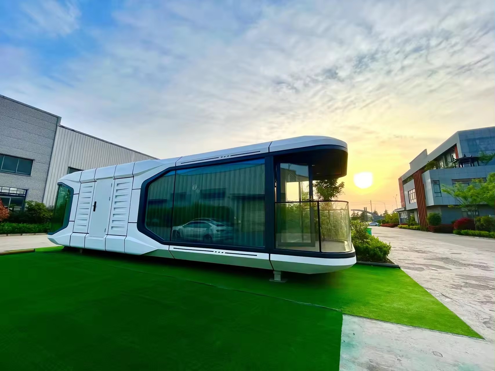 Outdoor Furniture Spain - İspanya Otel Uzay Kapsülü Evi 5